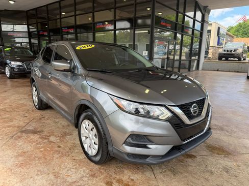 Used 2020 Nissan Rogue Sport S FWD image 1