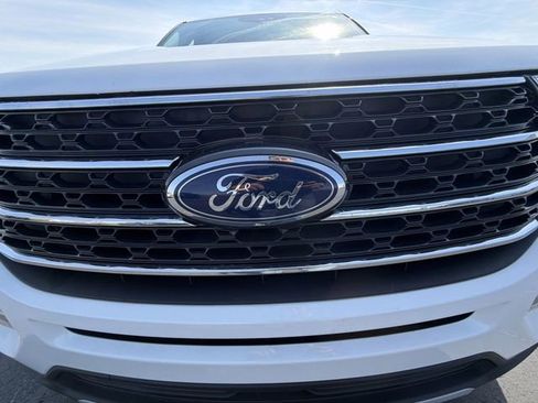 Used 2023 Ford Explorer XLT w/ Equipment Group 202A image 33