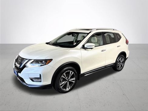 Used 2017 Nissan Rogue SL w/ SL Premium Package AWD/4WD image 2