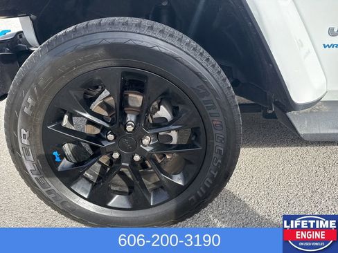 Used 2023 Jeep Wrangler Unlimited Sahara w/ Cold Weather Group image 12