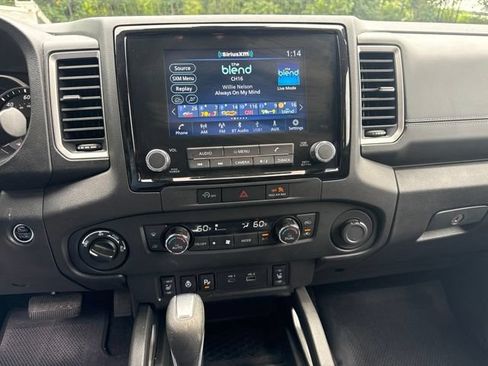 Used 2024 Nissan Frontier SV w/ Hardbody Edition AWD/4WD image 17