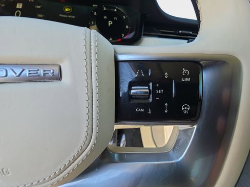 Certified 2023 Land Rover Range Rover SE AWD/4WD image 18