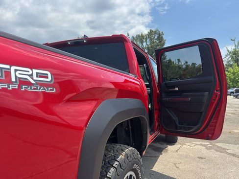 Used 2025 Toyota Tacoma TRD Off-Road AWD/4WD image 21
