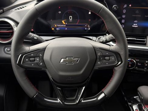 New 2026 Chevrolet Trax RS w/ Driver Confidence Package FWD image 12