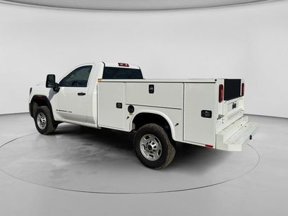 New 2025 GMC Sierra 2500 Pro w/ Convenience Package