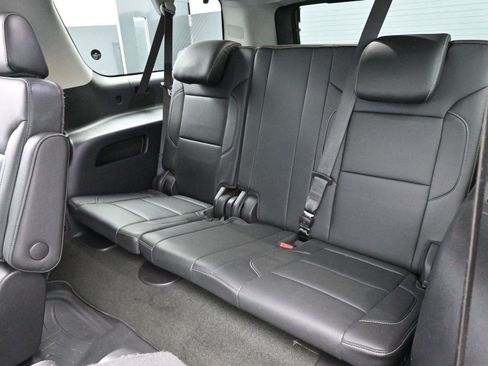 Used 2018 Chevrolet Suburban LT image 29