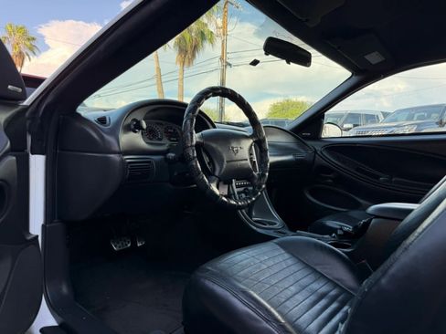 Used 2004 Ford Mustang Mach 1 RWD image 33