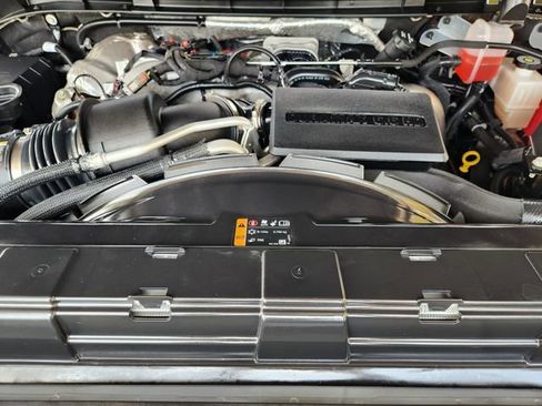 Used 2026 GMC Sierra 3500 AT4 w/ AT4 Premium Plus Package AWD/4WD image 32