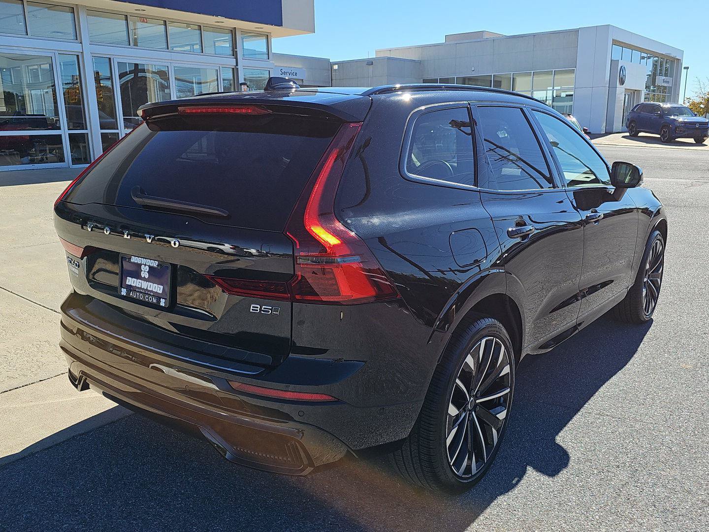 Used 2026 Volvo XC60 B5 Ultra w/ Protection Package Premier AWD/4WD image 7