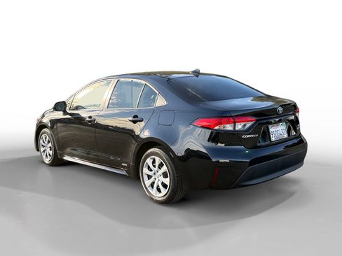 Used 2023 Toyota Corolla LE w/ Carpet Mat Package (TMS) AWD/4WD image 3