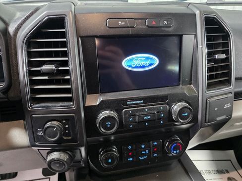 Used 2019 Ford F150 XLT w/ Equipment Group 302A Luxury AWD/4WD image 12