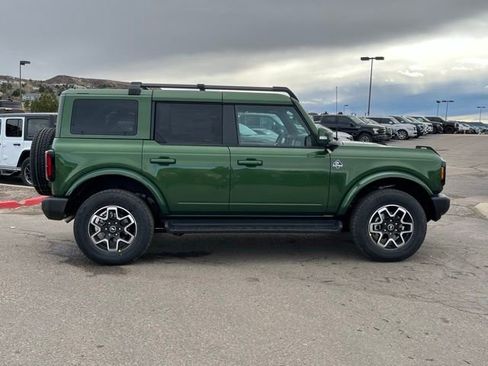 New 2025 Ford Bronco Outer Banks image 6