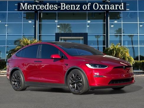 Used 2024 Tesla Model X image 1