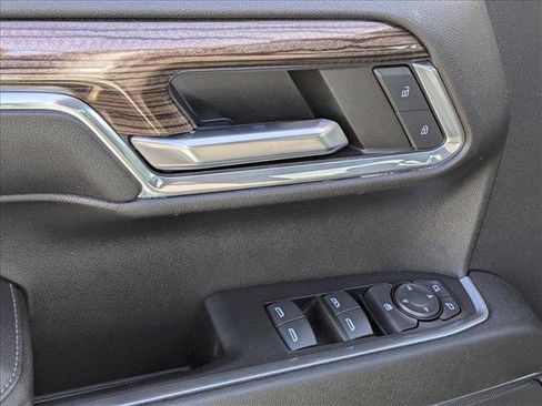Used 2024 Chevrolet Silverado 1500 LT image 6