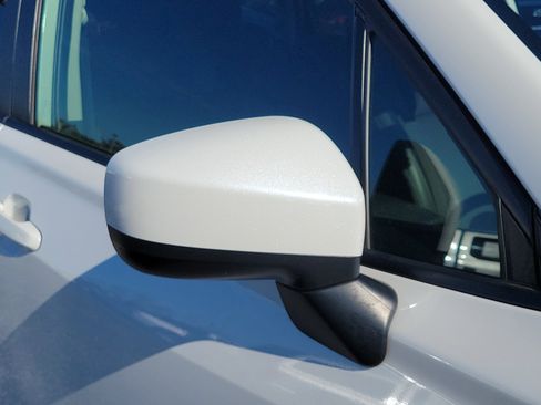 Used 2020 Subaru Forester Premium image 9