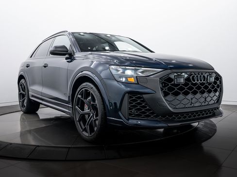 New 2026 Audi RS Q8 performance image 2