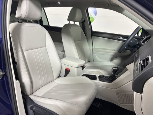 Used 2022 Volkswagen Tiguan SE image 34