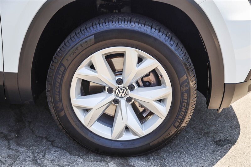 Used 2019 Volkswagen Atlas SE FWD image 12