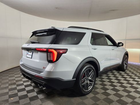 New 2026 Ford Explorer ST w/ Sun And Sound Package image 7