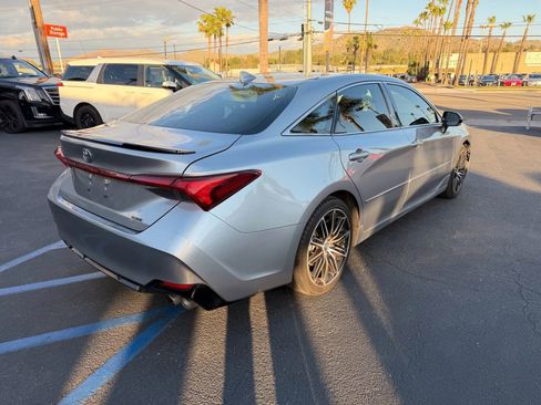 Used 2020 Toyota Avalon XSE w/ Carpet Mat Package image 1