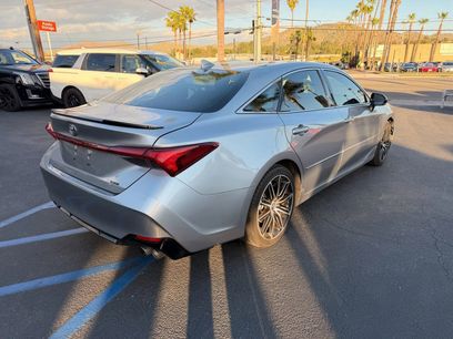 Used 2020 Toyota Avalon XSE w/ Carpet Mat Package