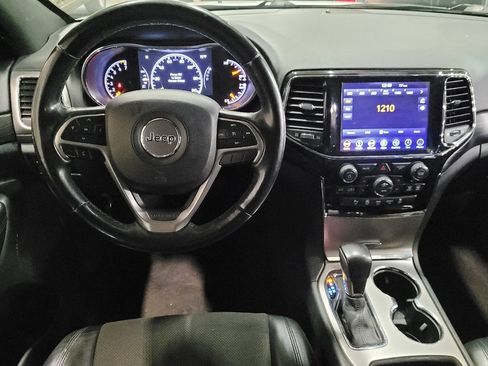 Used 2019 Jeep Grand Cherokee Altitude AWD/4WD image 22