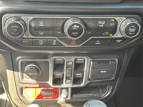Used 2021 Jeep Gladiator Rubicon AWD/4WD image 50