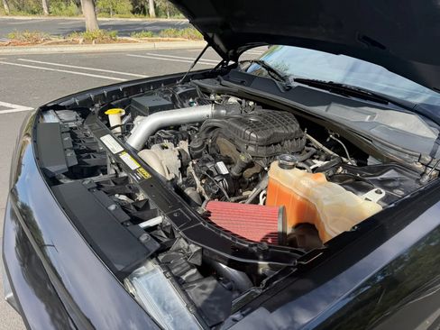 Used 2011 Dodge Challenger RWD image 25