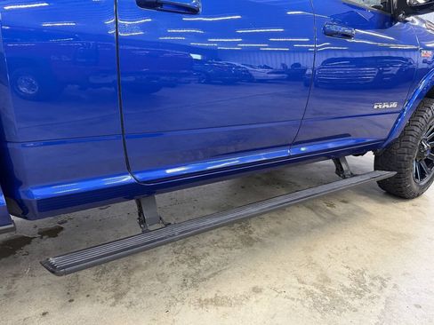 Used 2019 RAM 2500 Laramie AWD/4WD image 6