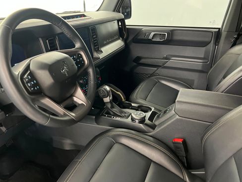 Used 2025 Ford Bronco Badlands AWD/4WD image 15