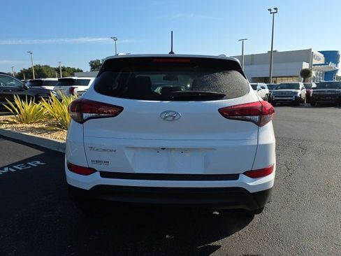 Used 2016 Hyundai Tucson SE w/ Option Group 02 image 18