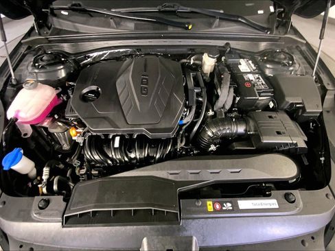 Used 2025 Kia K5 LXS FWD image 10