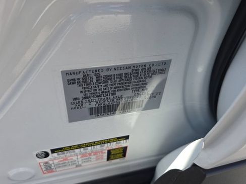 New 2026 Nissan Kicks SR FWD image 32