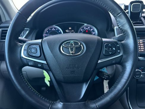 Used 2015 Toyota Camry XLE image 20