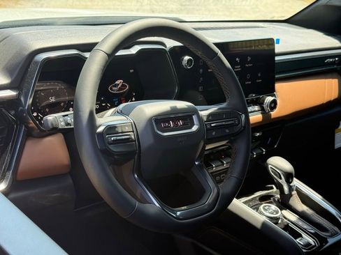 New 2026 GMC Canyon AT4 w/ AT4 Premium Package AWD/4WD image 14