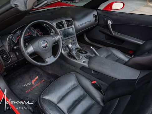 Used 2007 Chevrolet Corvette Convertible w/ Preferred Equipment Group RWD image 16