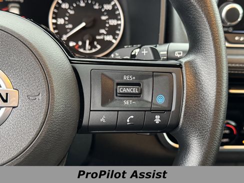 Used 2021 Nissan Rogue SV image 7