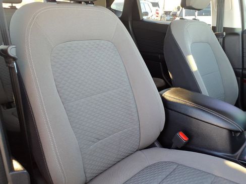 Certified 2022 Ford Escape SE w/ SE Sport Appearance Package image 12