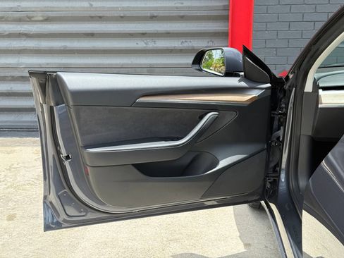 Used 2023 Tesla Model 3 Standard Range RWD image 13