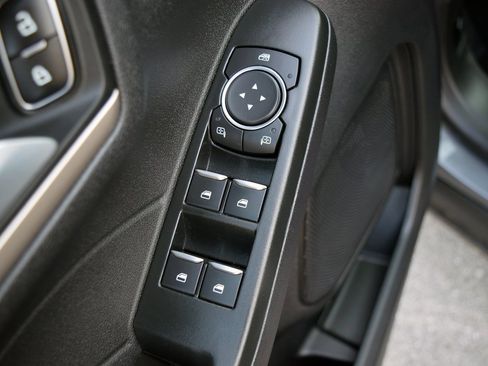 Used 2022 Ford Escape SEL image 27