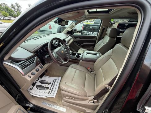 Used 2017 Chevrolet Suburban LT AWD/4WD image 14