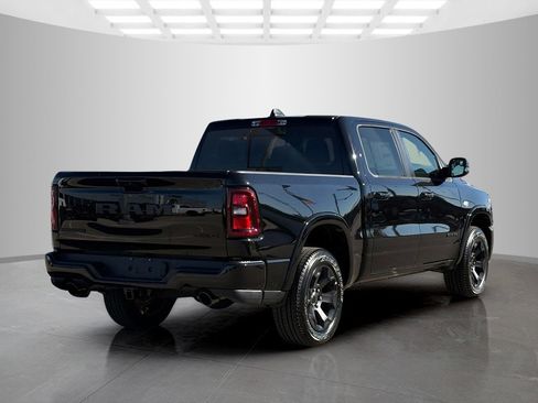 New 2026 RAM 1500 4x4 Crew Cab image 3