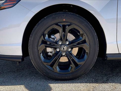 New 2025 Honda Accord SE image 8