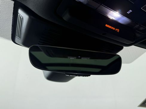 New 2026 Jaguar F-PACE R-Dynamic S image 19