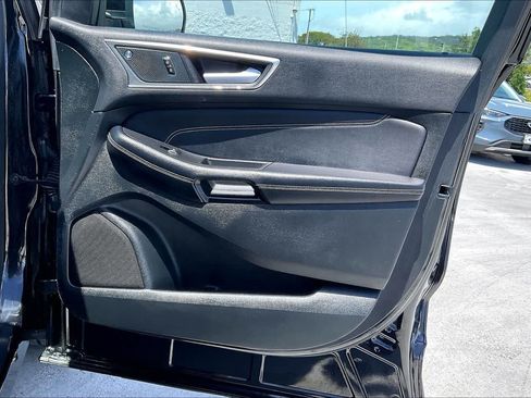 Certified 2024 Ford Edge Titanium w/ Equipment Group 301A AWD/4WD image 28