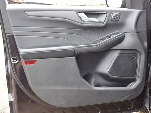 Certified 2023 Ford Escape Active w/ Tech Pack #2 image 8