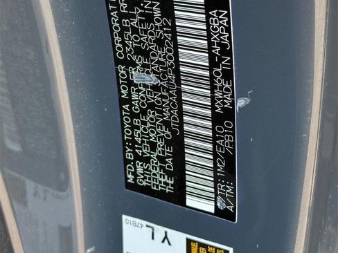 Used 2023 Toyota Prius XLE image 31