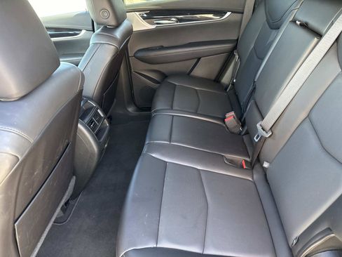 Certified 2025 Cadillac XT5 Premium Luxury image 15