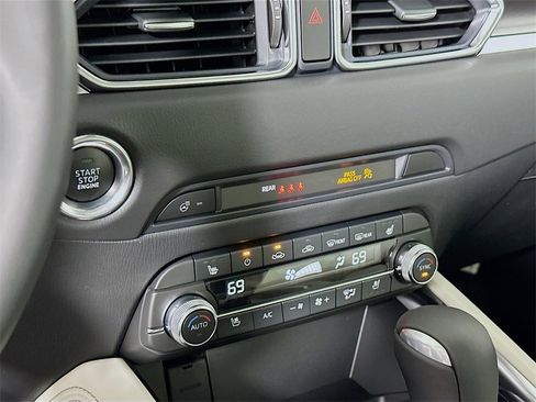 New 2025 MAZDA CX-5 AWD 2.5 S w/ Premium Plus Pkg image 14