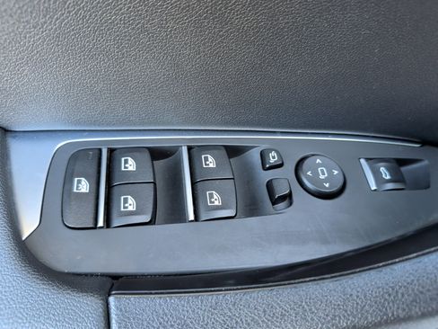 Used 2019 BMW X4 M40i w/ Driving Assistance Package image 29